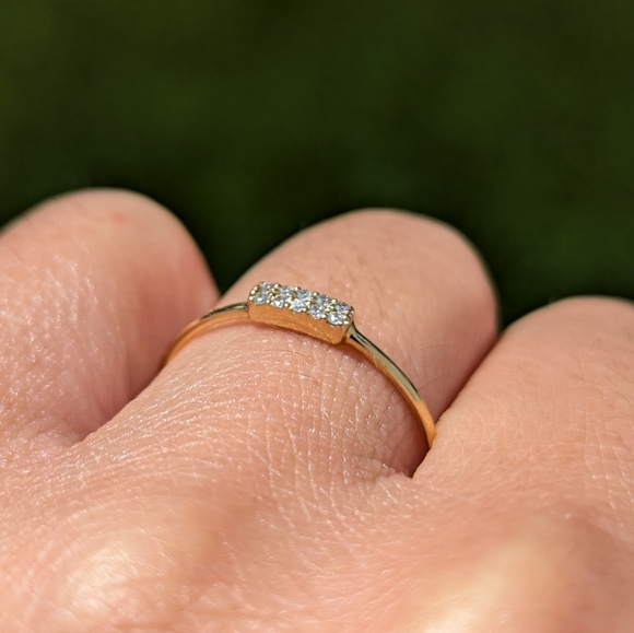 14 Karat Solid Gold with 10 Natural diamond Band - Picture 4 of 8